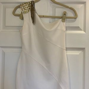 Bebe off the shoulder beautiful white dress